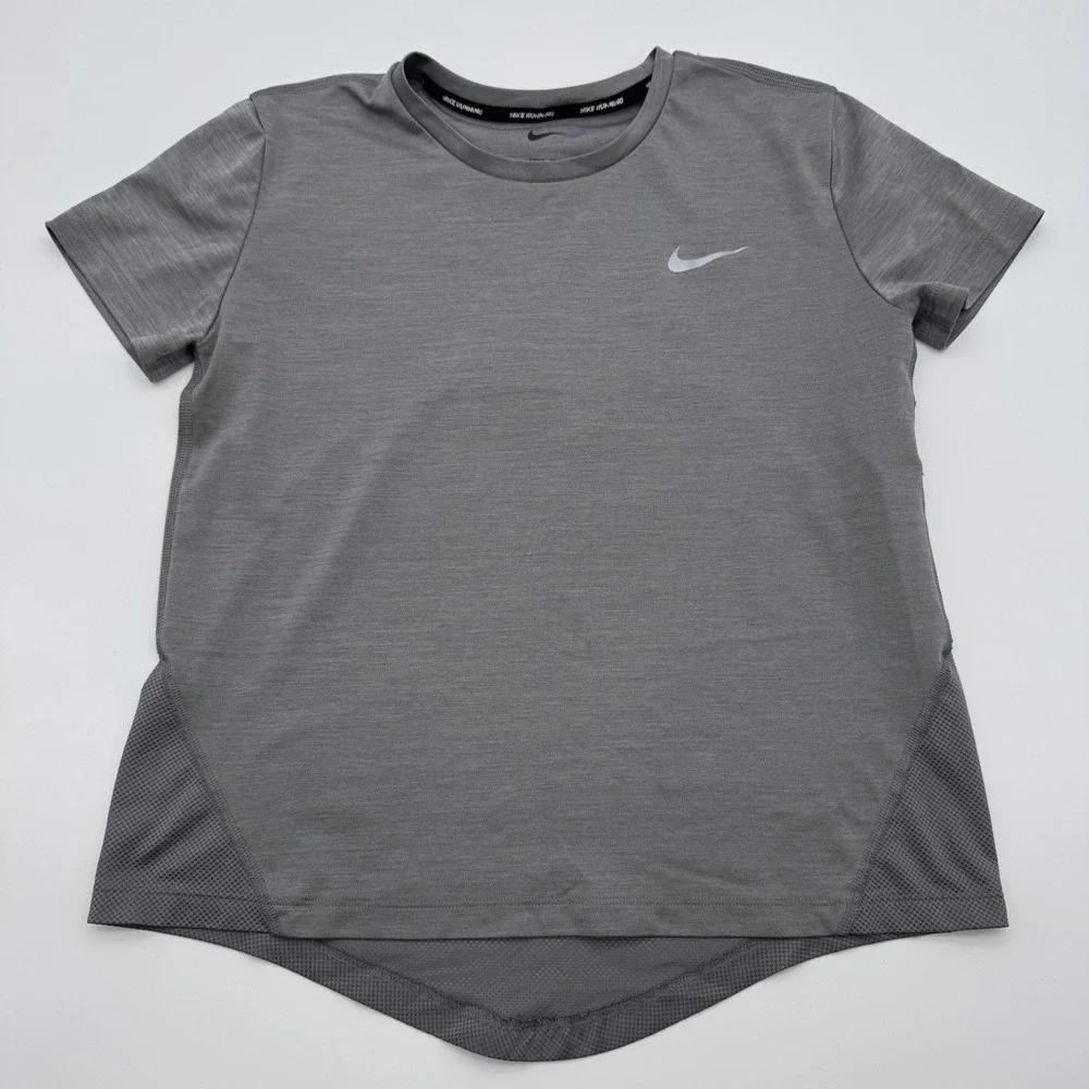 Nike Running Dri-FIT Gray Mesh Back Short Sleeve Training Shirt Womens Small